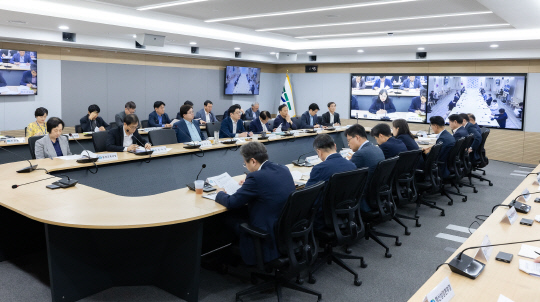 24일 경기도청에서 열린 공직기강확립 대책 회의/사진제공=경기도